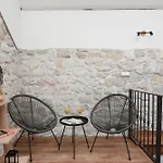 Stone House - Fumarea Rtina