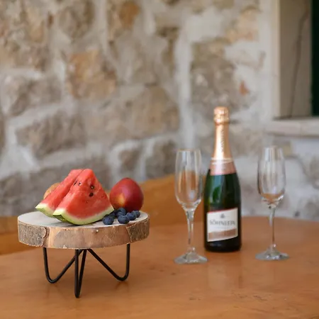 Appartement Stone House - Fumarea